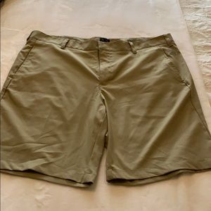 🏌🏼⛳️🩳 Men’s Adidas golf shorts!! ⛳️ EUC!!!